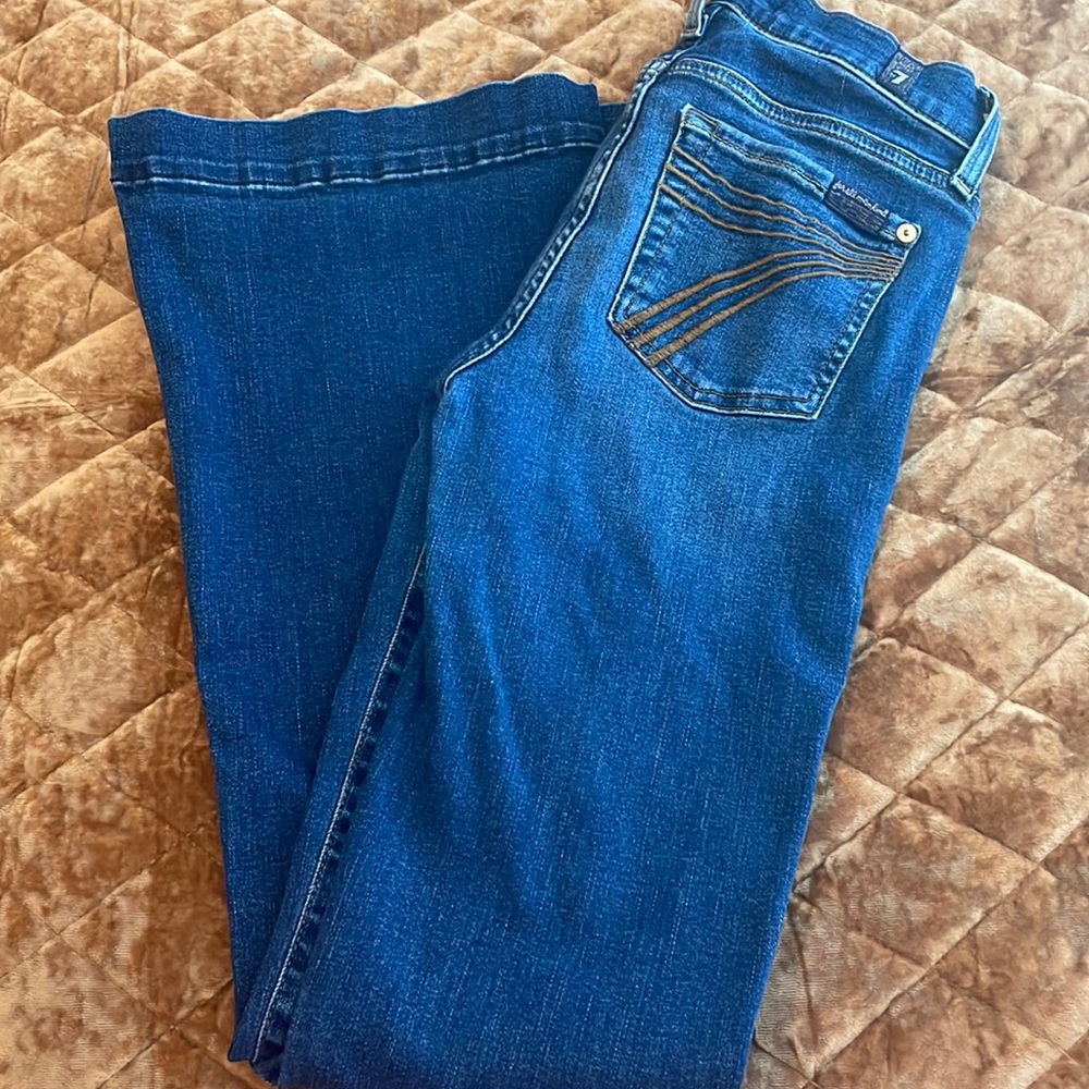 7 for all man kind size 24 tailorless dojos. Soft and comfy. Stretchy, INSEAM 29